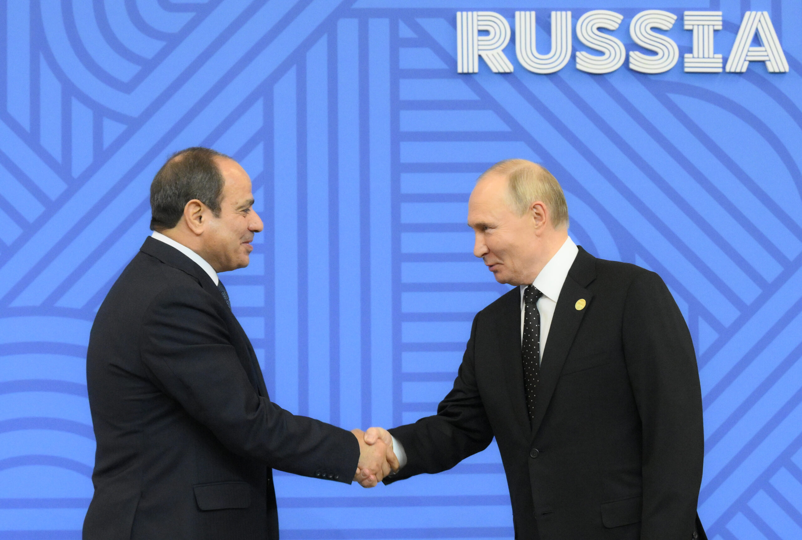 Siria, centrale nucleare di El Dabaa e reciproca amicizia: telefonata tra Vladimir Putin con Abdel Fattah el-Sisi 